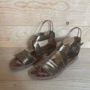 P.Monjo metallic sandals size 40